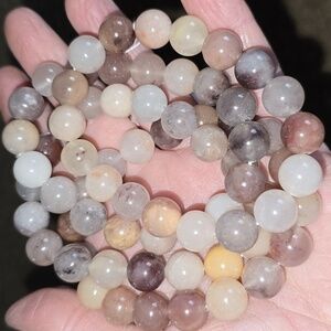 🐰SALE🥳 10mm Lavendar Quartz Bracelet